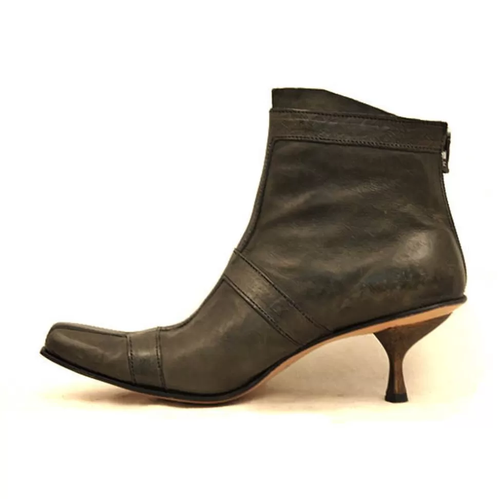 Flash Sale Artisan Boots