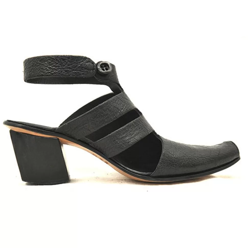 Discount Fiction Sandals