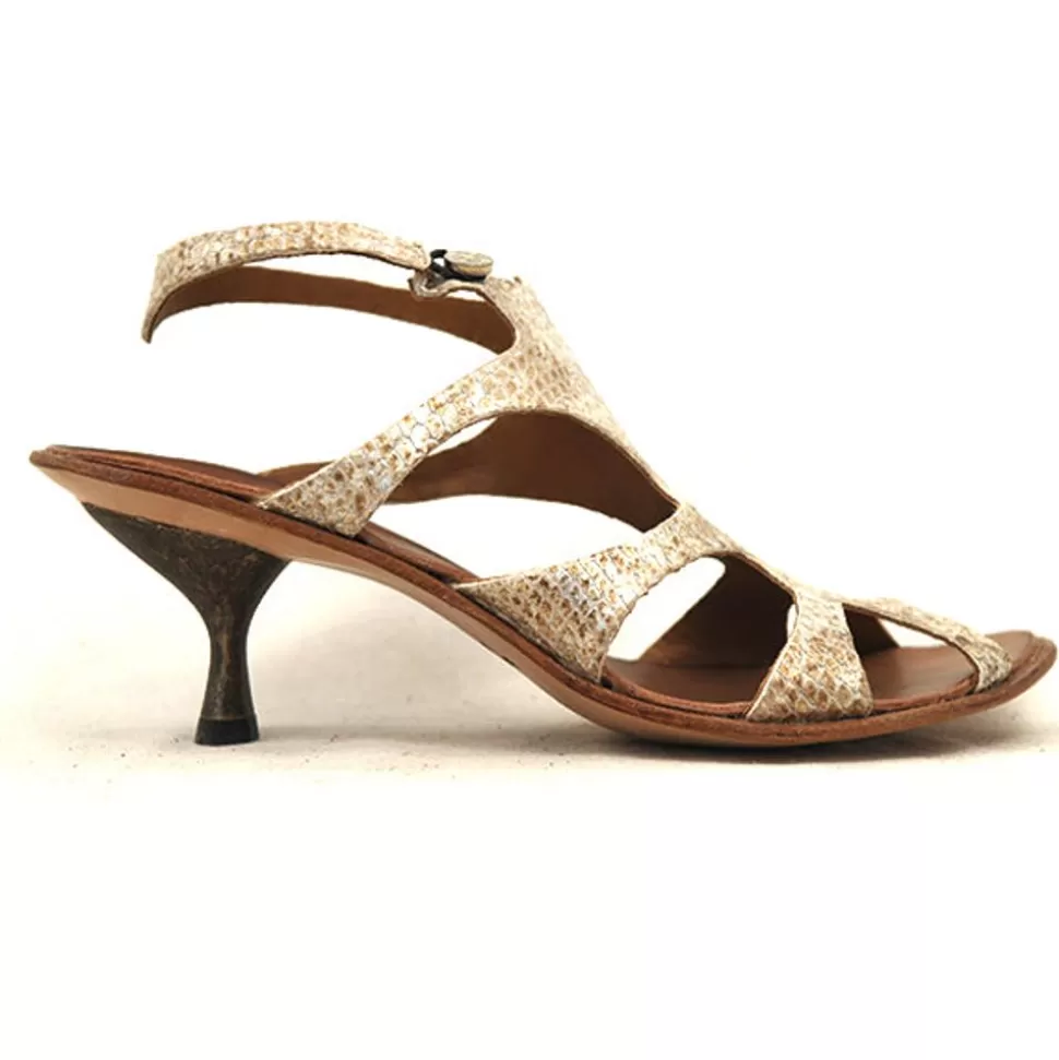 Store Gaudi Sandals