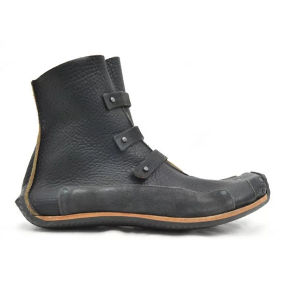 Flash Sale Trident Boots